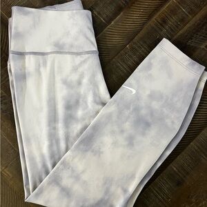 Nike Dri-Fit Purple & White Leggings Size Small